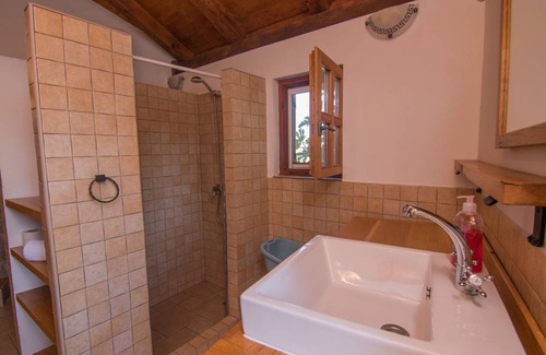 Sveti Ivan Dobrinjski House | 230 m² House ∙ 5 bedrooms ∙ 14 guests