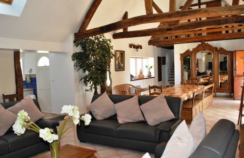 Azay-sur-Cher Cottage | 230 m² Cabin ∙ 5 bedrooms ∙ 11 guests