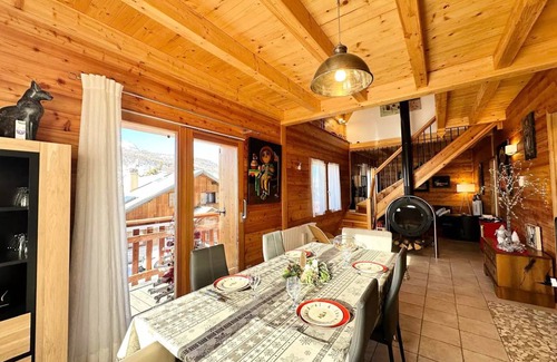 Vars Ski Chalet | 230 m² Chalet ∙ 4 bedrooms ∙ 8 guests