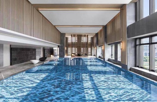 Optics Valley Hotel | 230 m² Hotel ∙ 3 bedrooms ∙ 6 guests