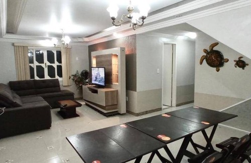 Rio das Ostras House | 230 m² House ∙ 4 bedrooms ∙ 15 guests