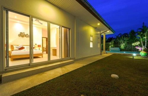 Hua Hin Villa | 230 m² Villa ∙ 4 bedrooms ∙ 10 guests