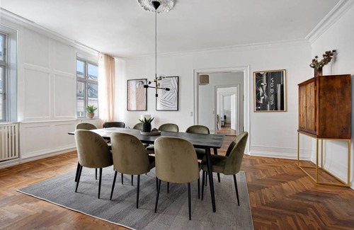 Nyhavn - Amalienborg Apartment | 231 m² Apartment ∙ 6 bedrooms ∙ 9 guests