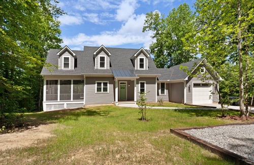 Bumpass House | 231 m² House ∙ 4 bedrooms ∙ 13 guests