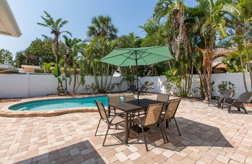 Clearwater Beach House | 232 m² House ∙ 7 bedrooms ∙ 20 guests