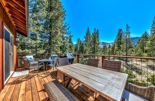 Tahoe Paradise House | 232 m² House ∙ 3 bedrooms ∙ 8 guests