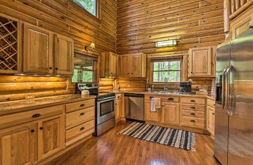 Rapid City House | 232 m² House ∙ 3 bedrooms ∙ 20 guests