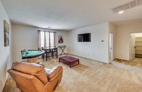 Menifee House | 232 m² House ∙ 3 bedrooms ∙ 7 guests