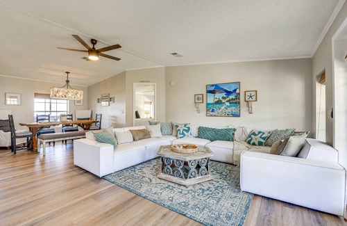 Doctors Inlet House | 232 m² House ∙ 3 bedrooms ∙ 6 guests