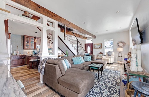 Cleone House | 232 m² House ∙ 4 bedrooms ∙ 10 guests