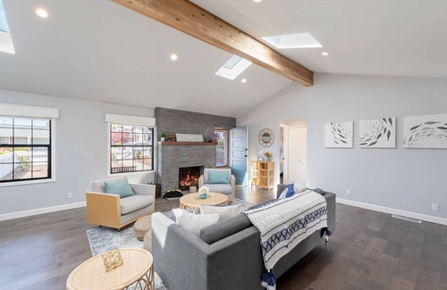 Del Rey Oaks House | 232 m² House ∙ 4 bedrooms ∙ 9 guests