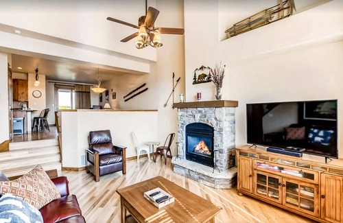 Bear Crossing House | 232 m² House ∙ 4 bedrooms ∙ 12 guests