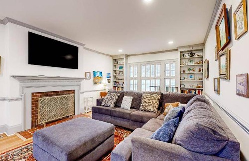 Salisbury House | 232 m² House ∙ 5 bedrooms ∙ 10 guests