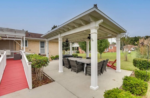 Moncks Corner House | 232 m² House ∙ 4 bedrooms ∙ 10 guests