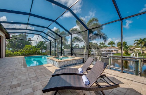 Yacht Club Villa | 232 m² Villa ∙ 4 bedrooms ∙ 8 guests