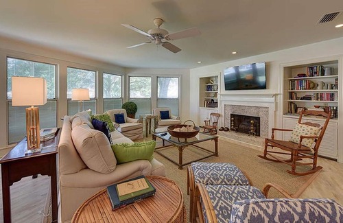 Saint Simons Island House | 233 Cedar Street by Hodnett Cooper