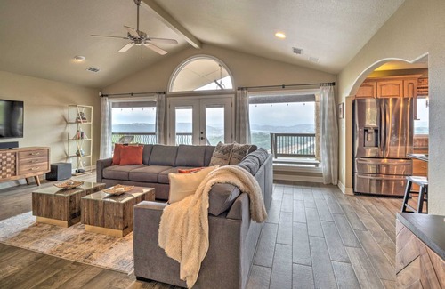 Leander House | 233 m² House ∙ 4 bedrooms ∙ 10 guests