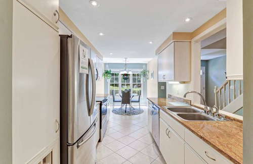 Shipyard Plantation Villa | 234 EVIAN | Steps to Pool, Tennis & Beach