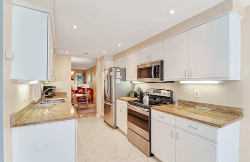 Shipyard Plantation Villa | 234 EVIAN | Steps to Pool, Tennis & Beach