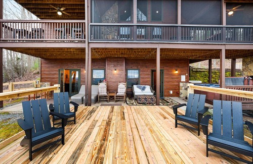 Raccoon Ridge Cabin | 234 m² Cabin ∙ 3 bedrooms ∙ 6 guests