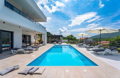 Tugare Villa | 234 m² Villa ∙ 4 bedrooms ∙ 8 guests