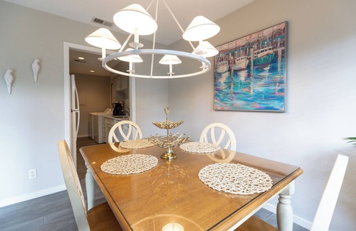 Sea Pines Villa | 2354 Racquet Club: Spacious Pet Friendly Villa, Free Bikes, Pool, Tennis
