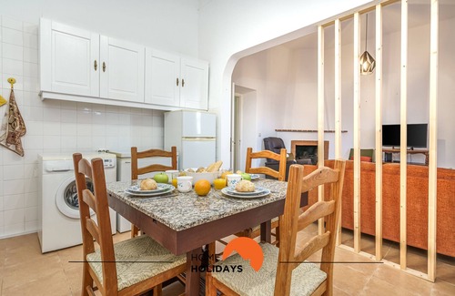 Alfarrobeira House | #236 Texugueiras 148 by Home Holidays