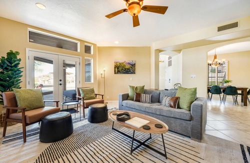 Red Mountain Ranch House | 237 m² House ∙ 4 bedrooms ∙ 10 guests