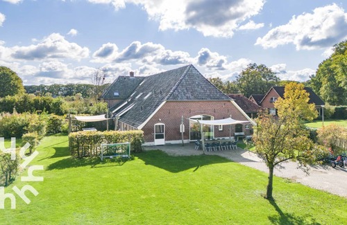 Halle House | 237 m² House ∙ 7 bedrooms ∙ 15 guests
