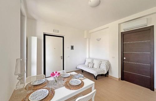 Numana Apartment | 237 - Residence ADAMO ed EVA - bilo al piano terra con ampio GIARDINO - 2 PISCINE, SPIAGGIA WHITE BEACH CLUB E MINICLUB INCLUSI nel prezzo