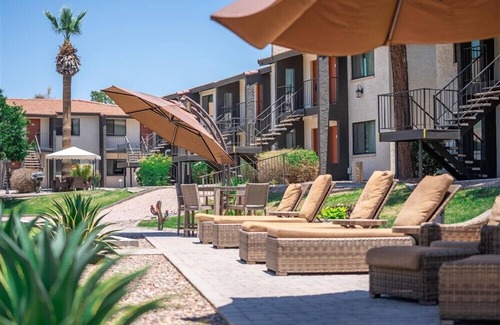 Scottsdale Gardens Apartment | 238-Fully Furnished 1BR Suite- Heat Pool, Putting Green, Great Location!