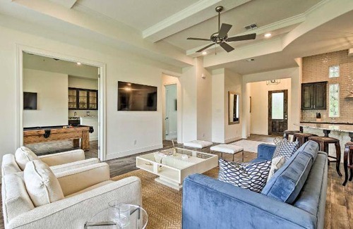 Spring Branch House | 238 m² House ∙ 3 bedrooms ∙ 6 guests