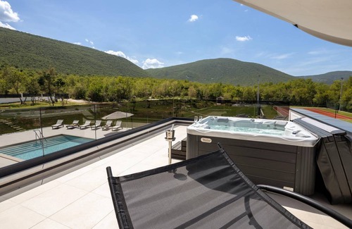 Sinj House | 238 m² House ∙ 4 bedrooms ∙ 9 guests