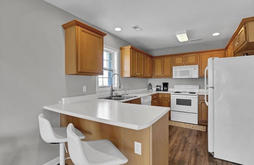 North Topsail Beach House | 2383 Island Drive: 4 BR, 3 BA in N. Topsail Beach, Sleeps 8