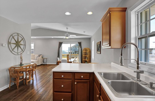 North Topsail Beach House | 2383 Island Drive: 4 BR, 3 BA in N. Topsail Beach, Sleeps 8