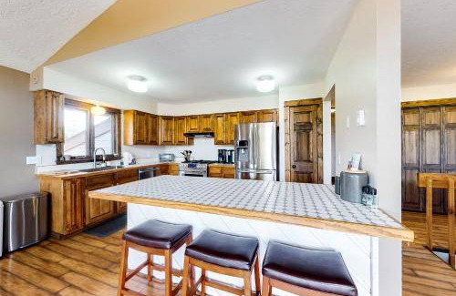 Summit Cove House | 239 m² House ∙ 3 bedrooms ∙ 6 guests