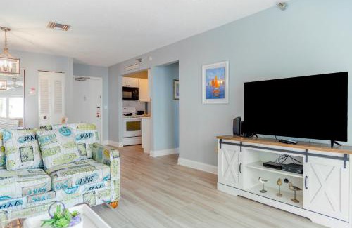 Madeira Beach House | 239 Surf Song Resort