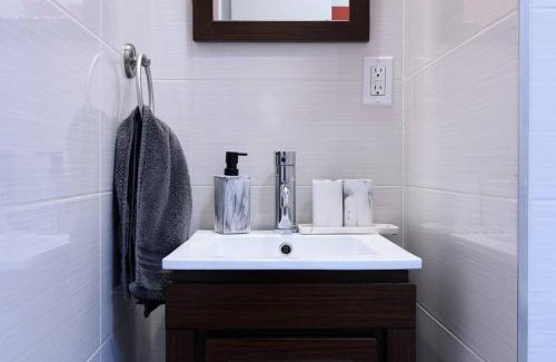 Peter Cooper Village Apartment | 24-17 Renovated Studio Prime Location WD
