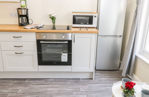Whitby Cottage | 24 BAXTERGATE, family friendly, character holiday cottage in Whitby