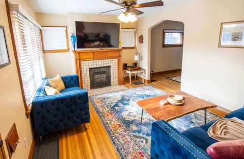 Clintonville House | 24 E. California Ave. · The Vintage Inn - Steps to High St + 2 Car Garage.