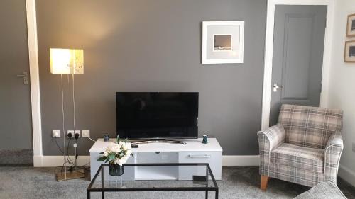 Anstruther Apartment | 24 east green.