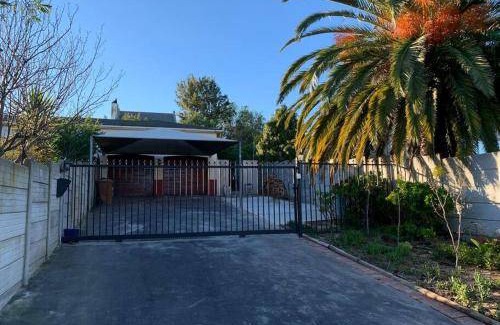 Somerset West Apartment | 24 m² Apartment ∙ 1 bedroom ∙ 2 guests