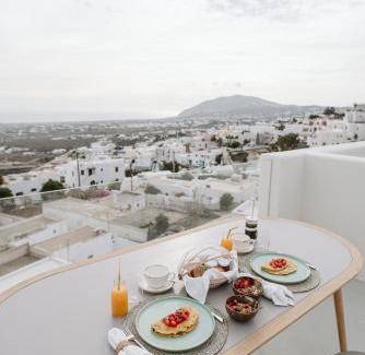 Firostefani Hotel | 24 m² Hotel ∙ 12 guests