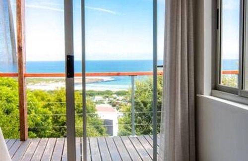 Cape Peninsula House | 24 m² House ∙ 1 bedroom ∙ 2 guests
