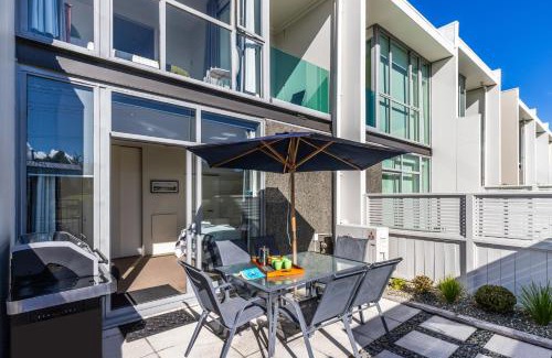 Taupo Apartment | 24 Marina View Retreat - Taupo Holiday Apartment
