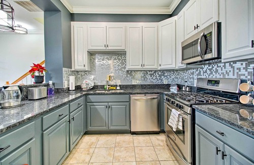 Woodbridge Condo | 24 Mi to Washington DC: Woodbridge Condo