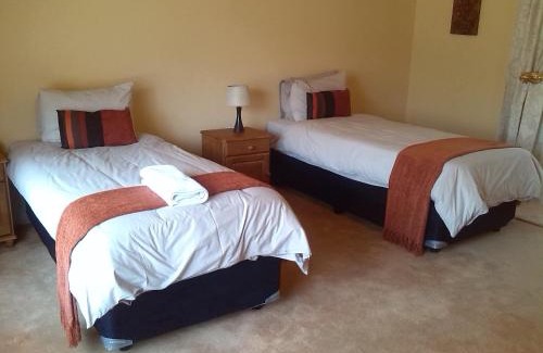 Ekurhuleni Hotel | 24 Onvrey Guest House