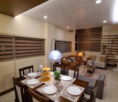 Silang Junction North House | 240 m² House ∙ 4 bedrooms ∙ 15 guests