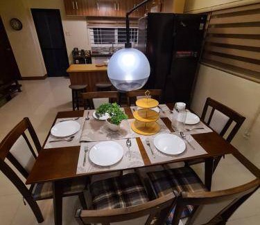Silang Junction North House | 240 m² House ∙ 4 bedrooms ∙ 15 guests