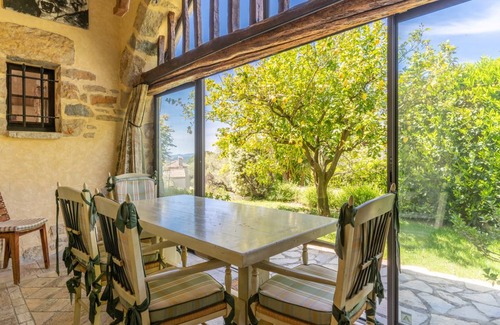 Tourrettes-sur-Loup House | 240 m² House ∙ 5 bedrooms ∙ 12 guests